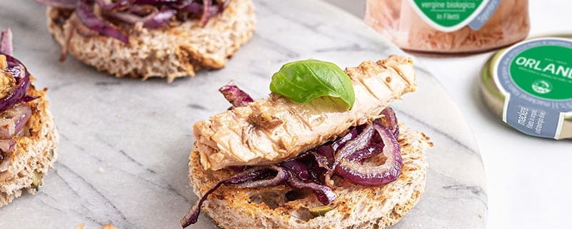 crostini con sgombro